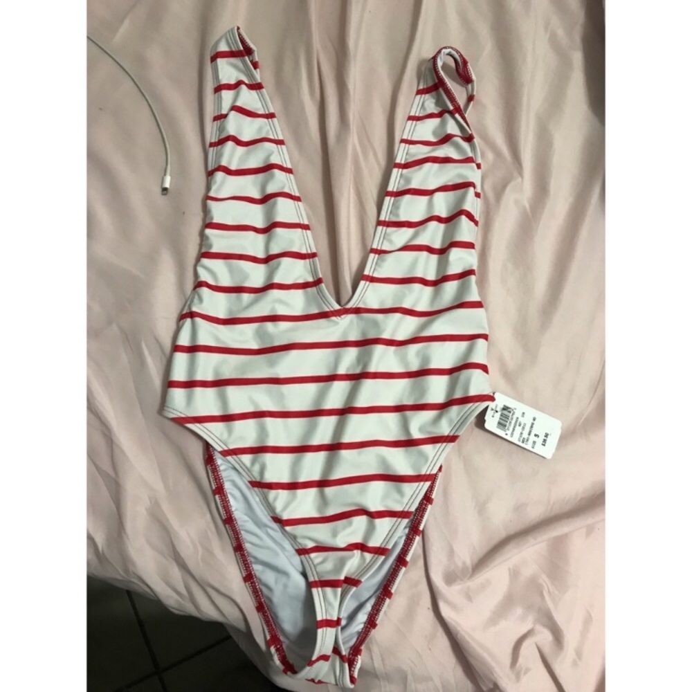 Windsor red/white new swim suit